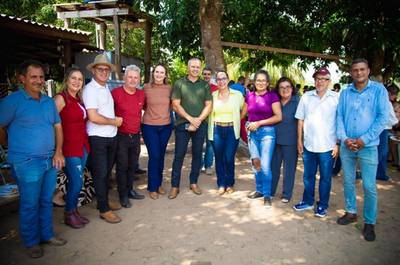 Agricultores da Kapa 144 realizam almoço em homenagem à deputada Rosangela Donadon