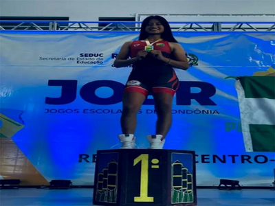 Vitória Isagui é campeã de Wrestling nos Jogos Escolares de Rondônia 2025