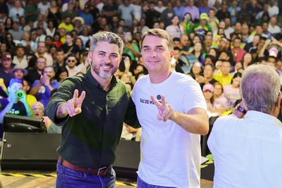 Enquete aponta 48 veem que apoio Bolsonaro prejudica Rogério