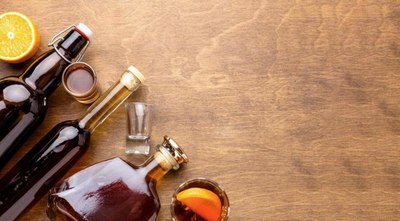 As três bebidas alcoólicas mais perigosas para a saúde e seus riscos associados