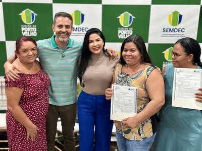 Deputada entrega 404 títulos de propriedade em Porto Velho com investimento de R$ 4 milhões
