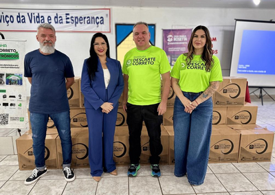 Deputada Cristiane Lopes entrega 20 computadores à Casa Família Rosetta em Porto Velho
