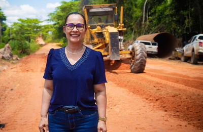 DER realiza limpeza e manutenção em vias de Novo Plano em Chupinguaia