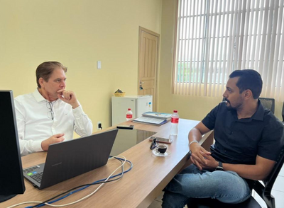 Vereador Dr Gilber se reúne com SEMEC para discutir orçamento de 2026