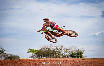 Campeonato Estadual de Motocross é realizado em Espigão D'Oeste com 11 categorias