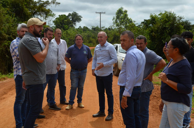 Deputado Ezequiel Neiva inspeciona obras da nova ponte sobre o rio Cabixi