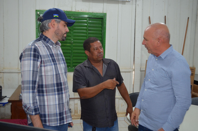 Deputado Ezequiel Neiva investe na climatização da Escola Dom João Paulo I