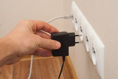 Energisa alerta sobre segurança elétrica durante férias escolares para crianças