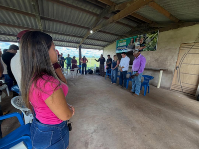 Ieda Chaves libera 350 mil para trator da Asprovale em União Bandeirantes