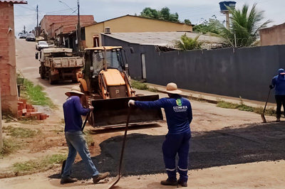 Tapa-buracos é realizado na Rua Samuel Rego em Porto Velho por Seinfra