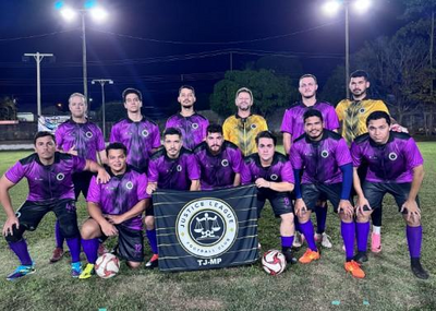 Liga da Justiça apresenta novo uniforme em evento com foco social em Rondônia