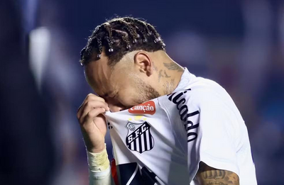 Medico da Selecao confirma lesao grau 2 na panturrilha de Neymar