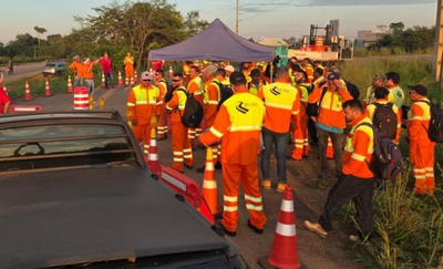 Manifestação de trabalhadores bloqueia BR 364 em Porto Velho