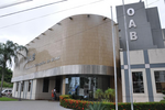 OAB abre PAD contra estagiária por atuar e cobrar honorários em RO