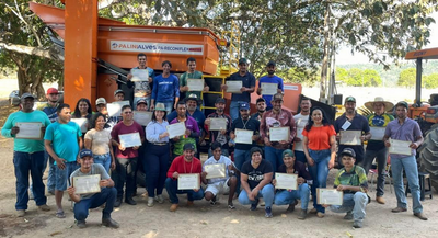 Turma de 44 alunos conclui curso de operador de trator em Nova Brasilândia