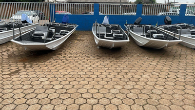 Prefeitura de Porto Velho entrega seis voadeiras para comunidades ribeirinhas