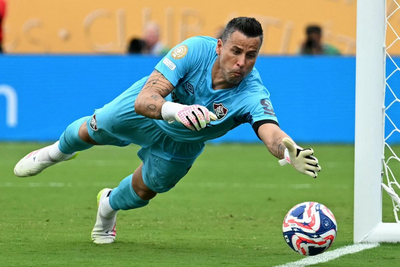 Goleiro Fábio do Fluminense pode igualar recorde de Peter Shilton no sábado