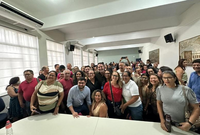 Servidores do Grupo Administrativo agradecem prefeito por reforma administrativa