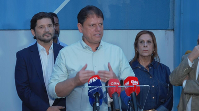 Tarcísio diz que não consulta partidos e fala sobre Milton Leite