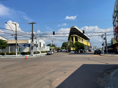 Prefeitura de Porto Velho instala novo semáforo para melhorar mobilidade urbana